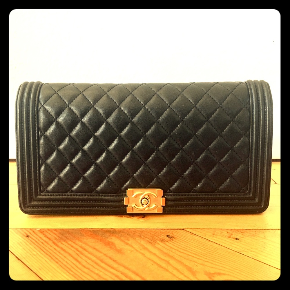 • CHANEL • Boy Clutch